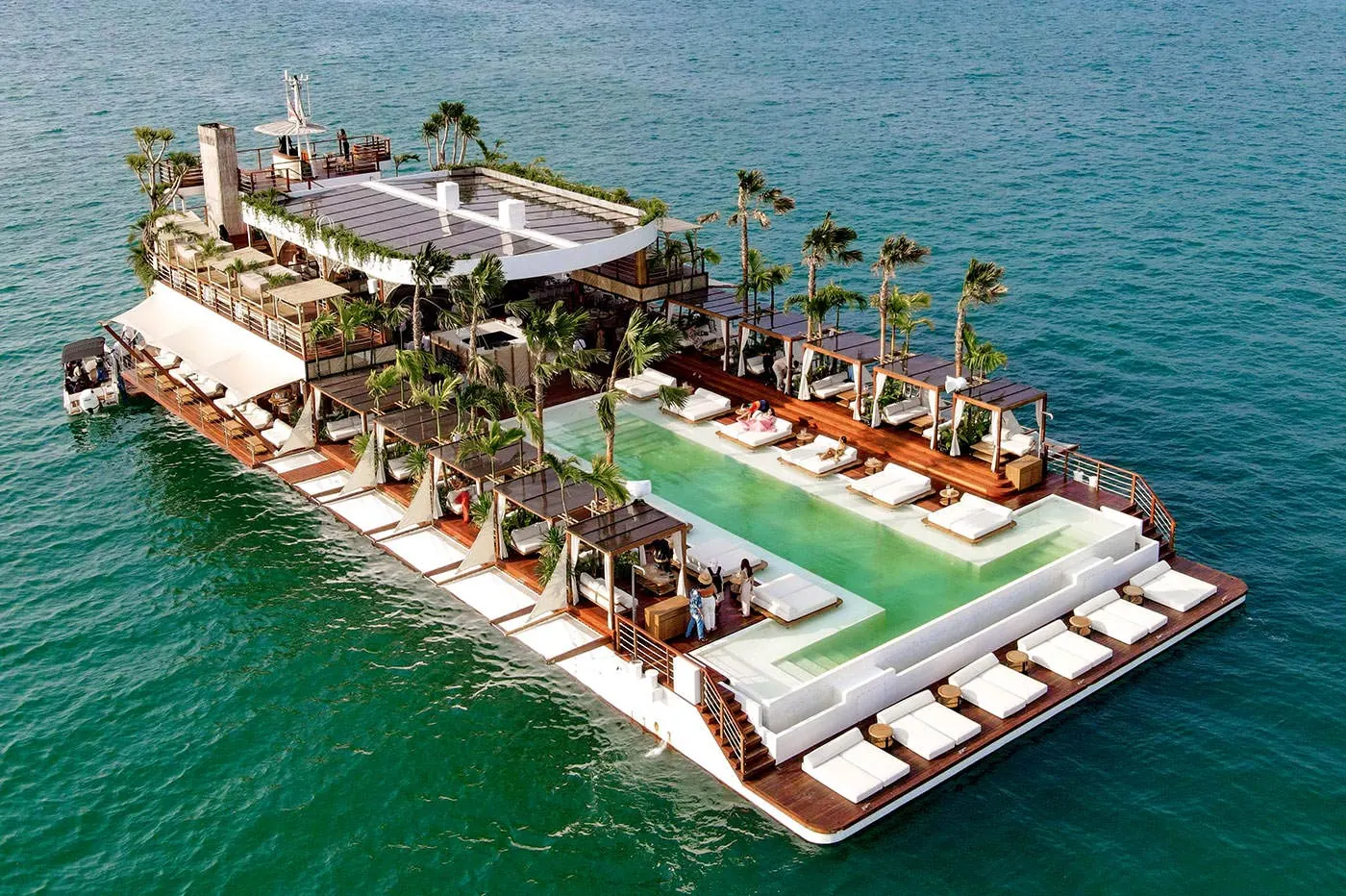 Yona Beach Club 1